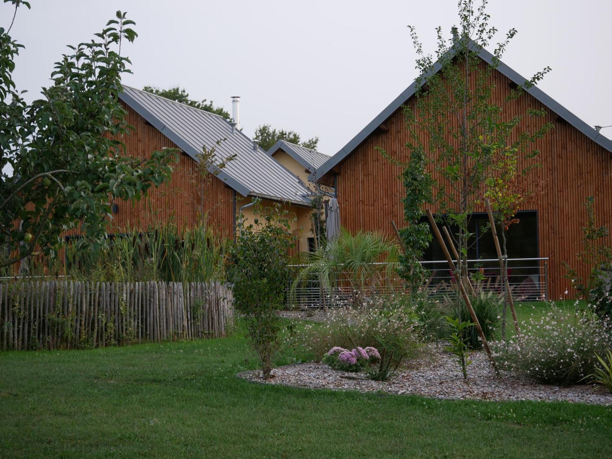 Sol'M Lodges Solesmes  外观 照片